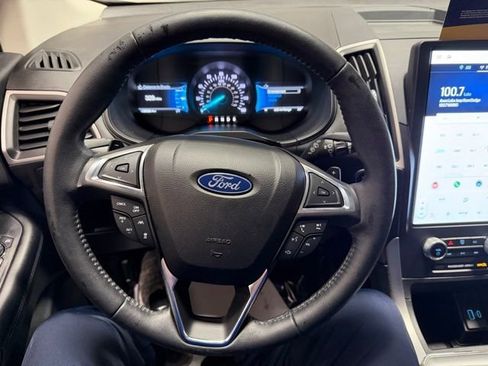 Used 2022 Ford Edge SEL w/ Convenience Package image 28