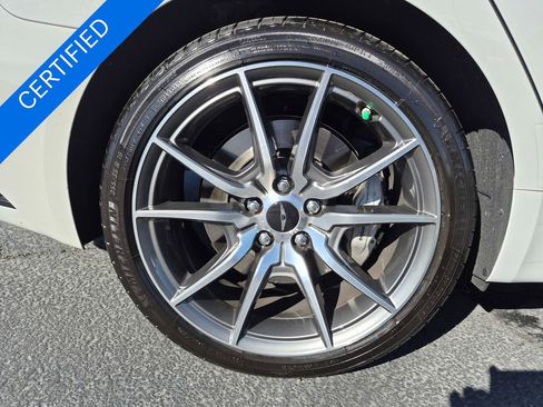 Used 2026 Genesis G70 2.5T Prestige image 9