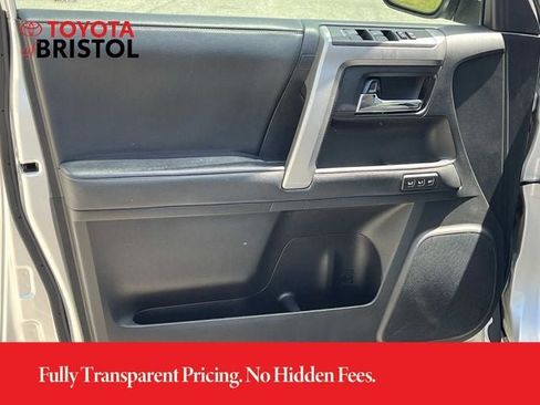 Used 2021 Toyota 4Runner Limited AWD/4WD image 25