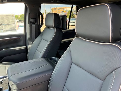 New 2026 Chevrolet Tahoe Premier AWD/4WD image 17