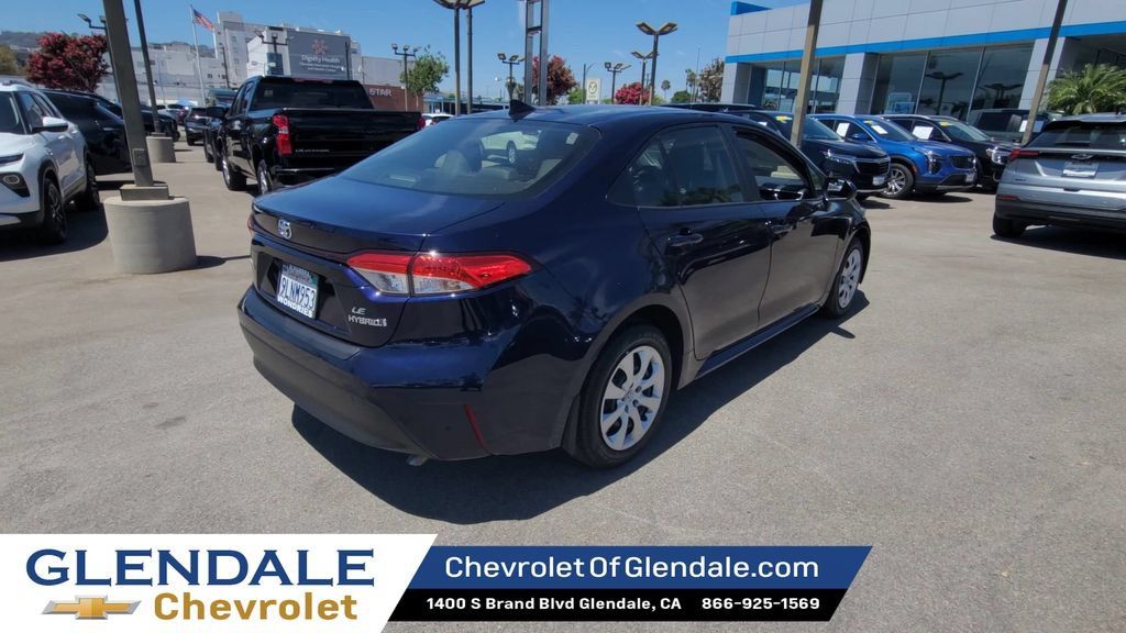 Used 2024 Toyota Corolla LE FWD image 8