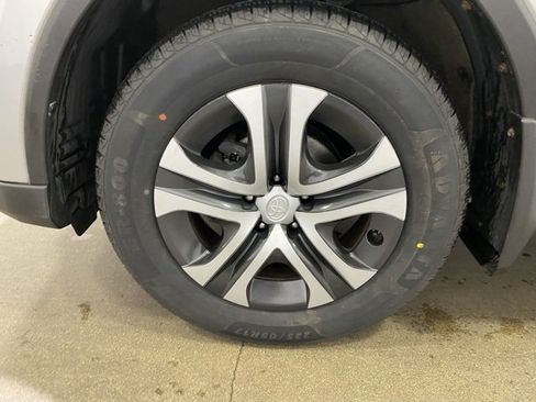 Used 2017 Toyota RAV4 LE w/ All Weather Liner Package image 22