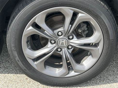 Used 2024 Honda Accord EX image 11