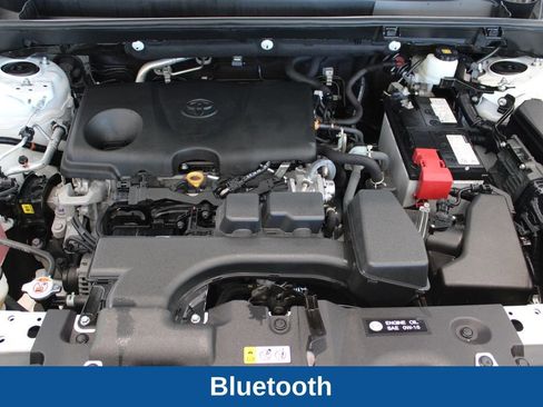 Used 2022 Toyota RAV4 XLE FWD image 10