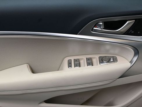 New 2026 Genesis G70 2.5T Prestige image 22