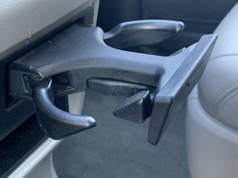 Used 2017 Toyota Sienna XLE w/ XLE Navigation Package FWD image 28