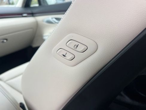 Used 2026 Genesis GV70 2.5T Advanced image 24