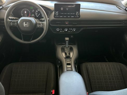 Used 2025 Honda HR-V LX image 12