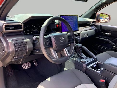 Used 2025 Toyota Tacoma TRD Sport RWD image 17