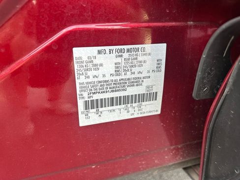 Used 2018 Ford Edge Titanium w/ Equipment Group 301A AWD/4WD image 15