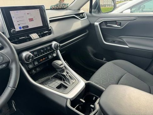 Certified 2023 Toyota RAV4 XLE w/ Convenience Package AWD/4WD image 19