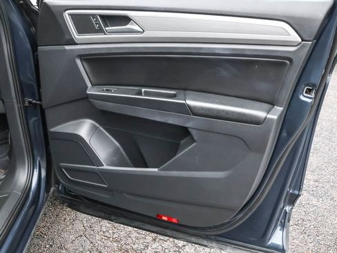 Used 2018 Volkswagen Atlas SE image 38