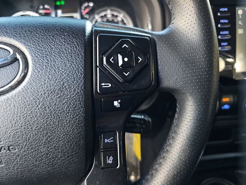 Used 2020 Toyota 4Runner TRD Off-Road image 12