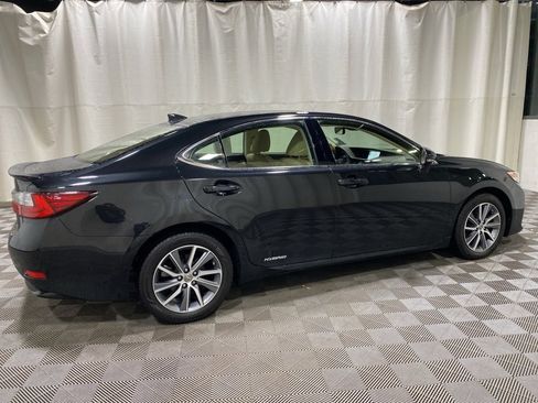 Used 2018 Lexus ES 300h image 9