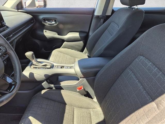 Used 2024 Honda HR-V LX image 9