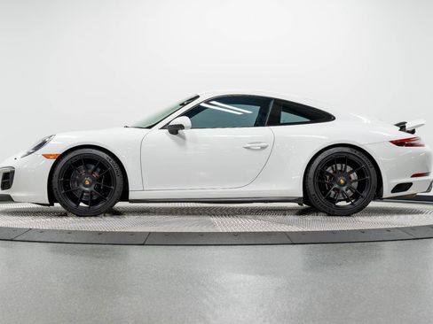 Used 2018 Porsche 911 Carrera GTS image 8