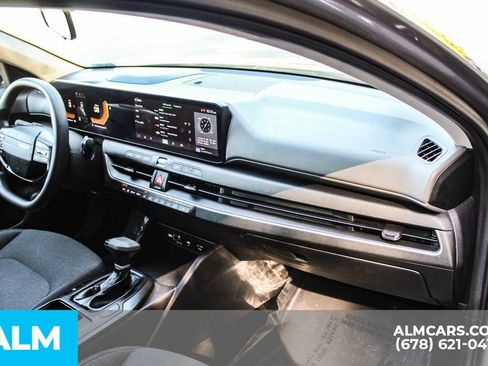 Used 2025 Kia K4 FWD image 22