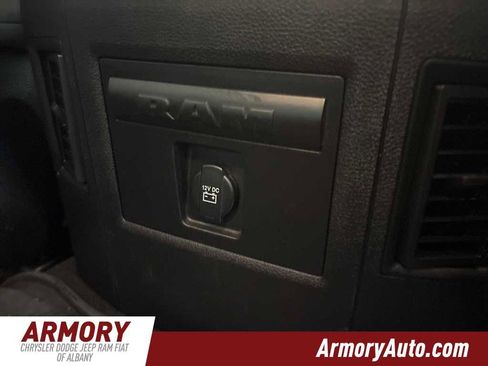 Used 2018 RAM 1500 Big Horn image 32