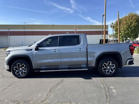 Used 2023 GMC Sierra 1500 SLT w/ SLT Premium Package image 3