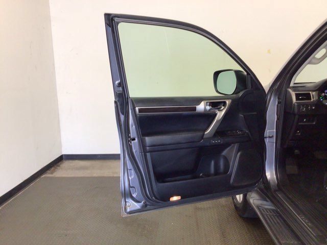 Used 2015 Lexus GX 460 w/ Navigation Package AWD/4WD image 7