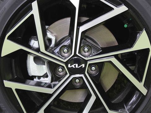 New 2025 Kia K5 EX image 17