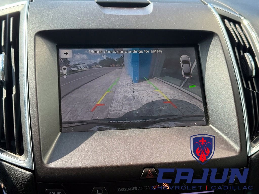 Used 2019 Ford Edge Titanium w/ Equipment Group 301A FWD image 12