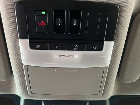 Used 2023 Nissan Rogue SV w/ SV Premium Package AWD/4WD image 33