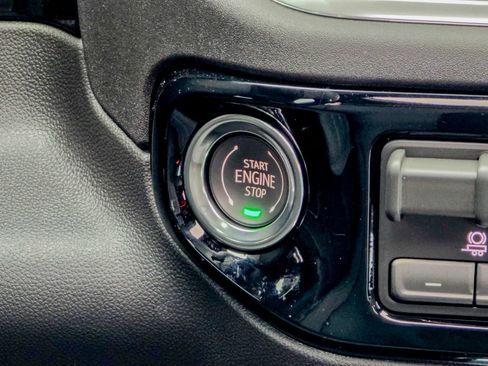 Used 2026 Chevrolet Silverado 1500 LT Trail Boss w/ Convenience Package II image 46