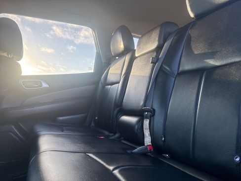 Used 2020 Nissan Pathfinder SV w/ Cargo Package image 22