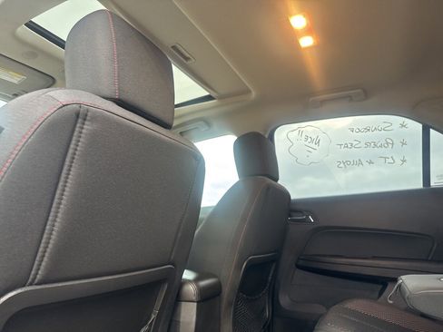 Used 2017 Chevrolet Equinox LT image 38