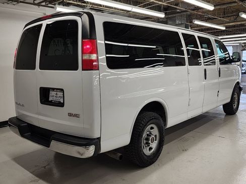 Used 2018 GMC Savana 3500 LT w/ LT Preferred Equipment Group image 5