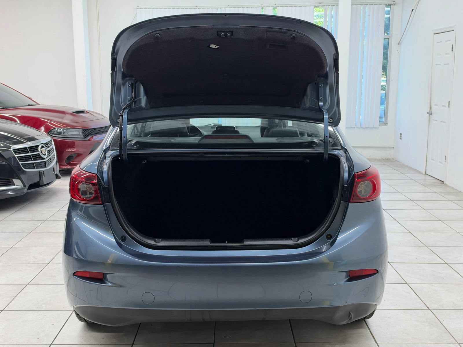 Used 2014 MAZDA MAZDA3 i Grand Touring FWD image 18