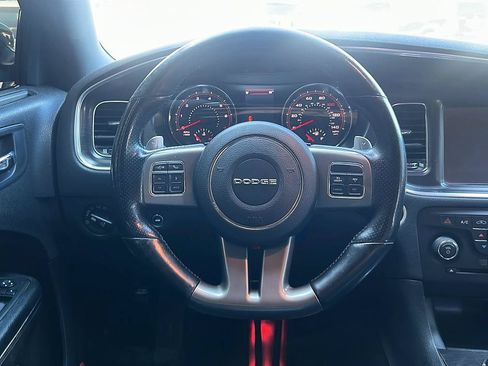 Used 2014 Dodge Charger SXT RWD image 13