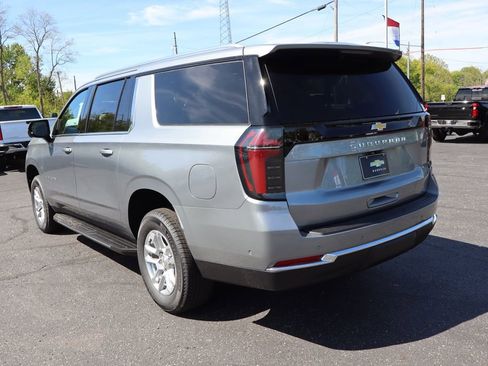 New 2026 Chevrolet Suburban LS w/ Max Trailering Package AWD/4WD image 3