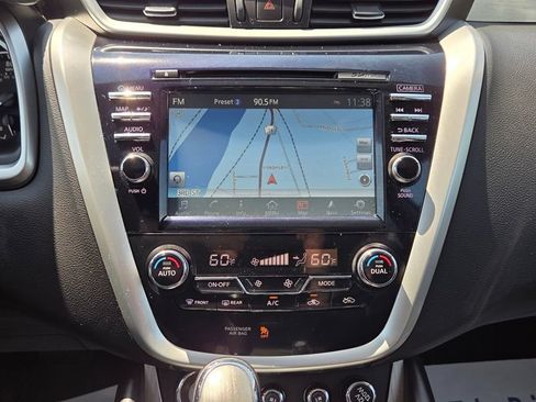 Used 2017 Nissan Murano Platinum w/ Platinum Technology Package AWD/4WD image 39