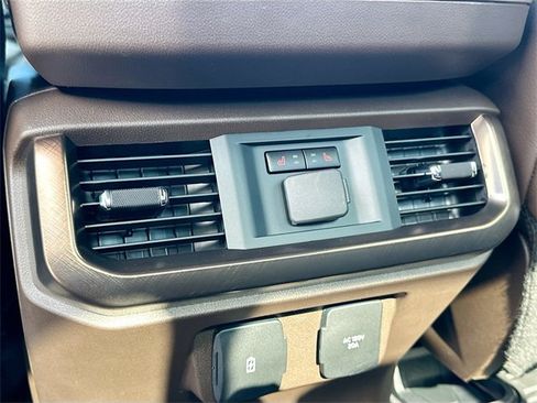 New 2025 Ford F150 King Ranch w/ FX4 Off-Road Package image 18