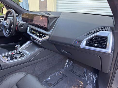 Used 2024 BMW XM AWD/4WD image 15