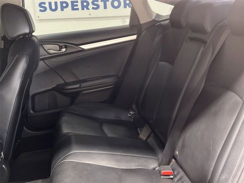 Used 2020 Honda Civic Touring image 23