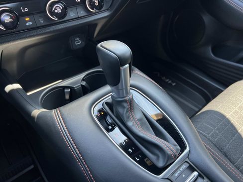 Certified 2025 Honda HR-V Sport image 15