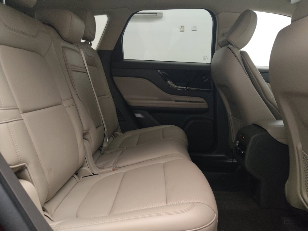 Used 2021 Lincoln Corsair Reserve w/ Elements Package FWD image 19