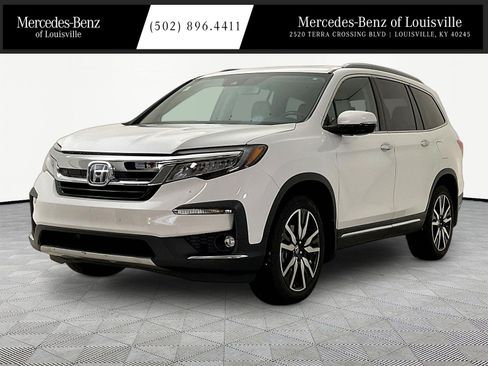 Used 2021 Honda Pilot Touring image 1
