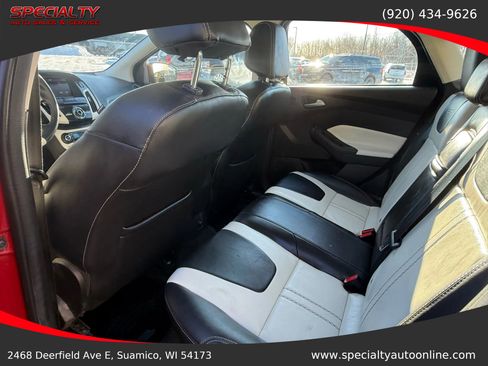 Used 2012 Ford Focus Titanium image 19