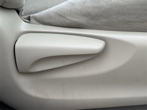 Used 2020 Toyota Sienna L image 27