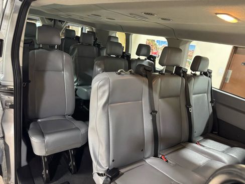 Used 2019 Ford Transit 350 XL image 27