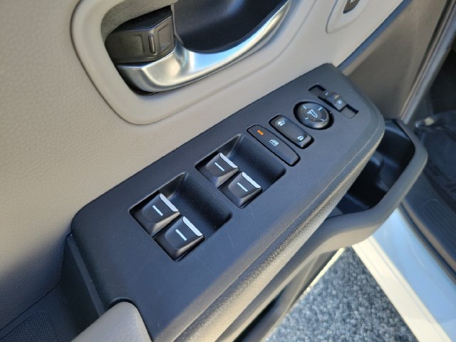 Used 2025 Honda Pilot EX-L image 9