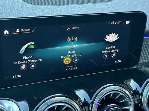 Used 2022 Mercedes-Benz GLB 250 image 18