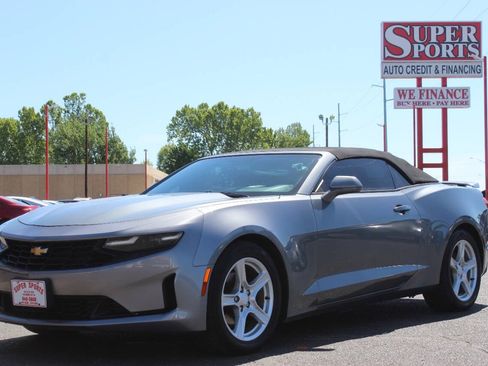 Used 2020 Chevrolet Camaro LT RWD image 10