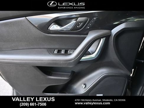 Used 2020 Chevrolet Blazer Premier FWD image 17