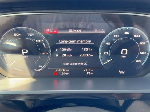 Used 2022 Audi e-tron Premium Plus w/ Premium Plus Package image 20