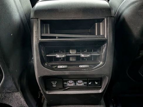 Certified 2024 Jeep Grand Cherokee Limited AWD/4WD image 30